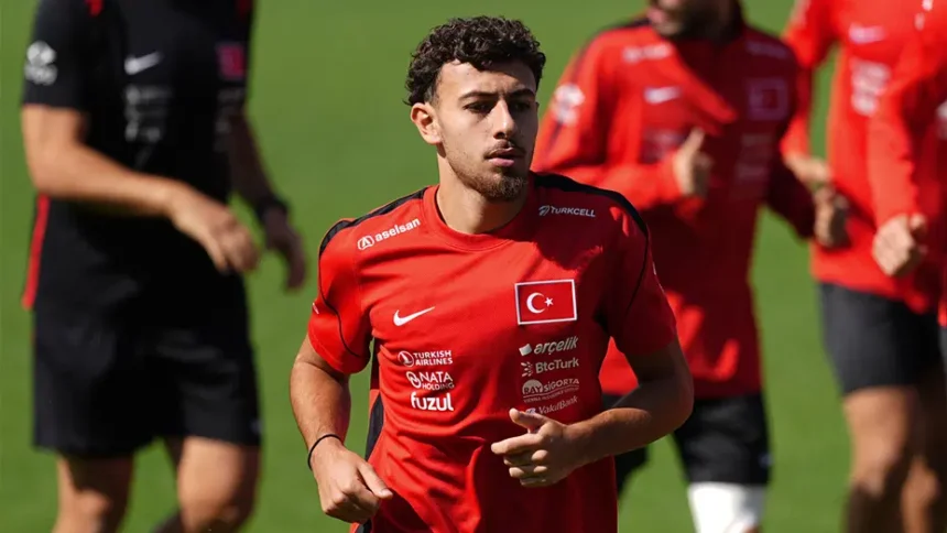 Beşiktaş'ın Parlayan Yıldızı İlhan Fakılı'ya Premier Lig Kancası