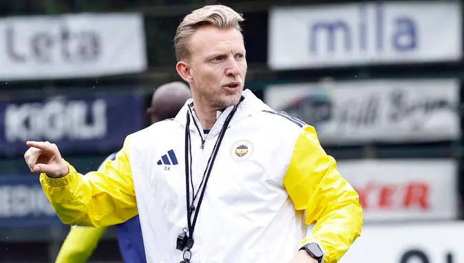 Fenerbahçe'de Göztepe Maçı Öncesi İlk 11 Şekilleniyor: Kuyt'ın Planı Hazır