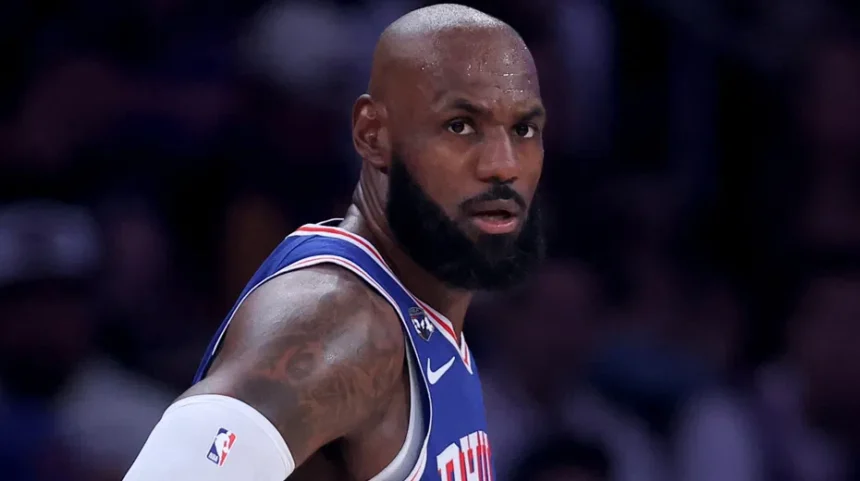 LeBron James ve 76ers'tan Tarihi Geri Dönüş: Cavaliers Karşısında 29 Sayılık Fark Kapandı!
