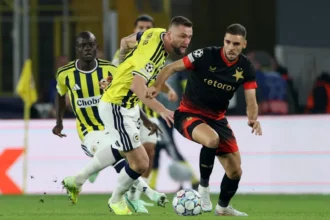Fenerbahçe'de Son Dakika Şoku: Kadıköy'de Slavia Prag ile 2-2 Berabere Kaldı